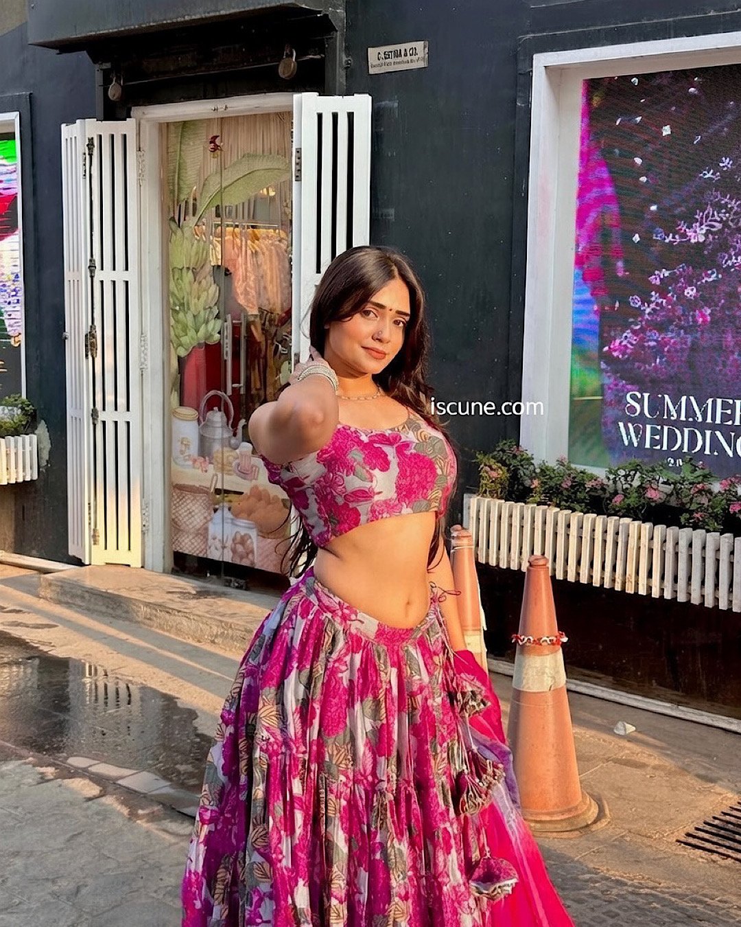 Call girl in Ahmedabad